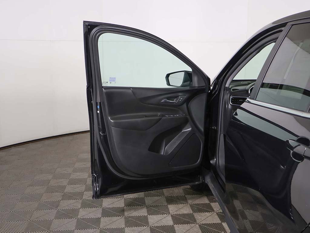 Used 2023 Chevrolet Equinox LT image 15