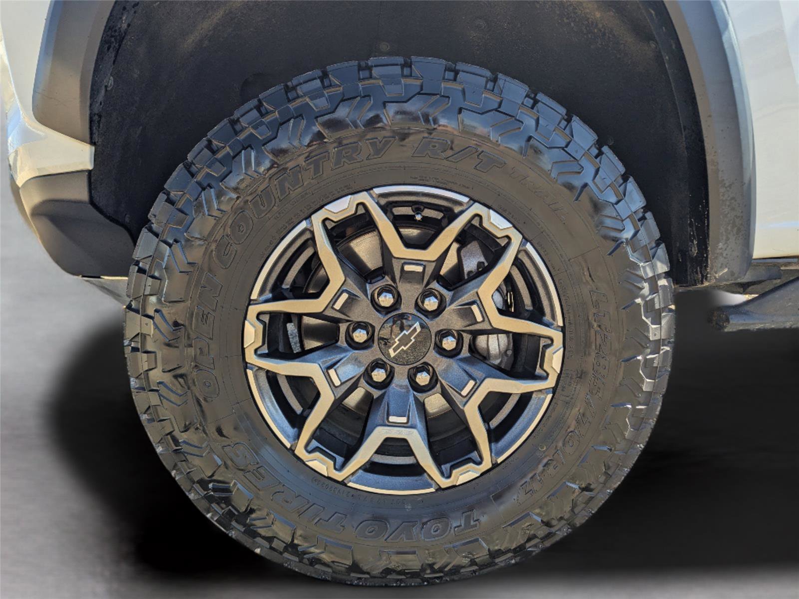 Used 2023 Chevrolet Colorado ZR2 w/ ZR2 Convenience Package III AWD/4WD image 9