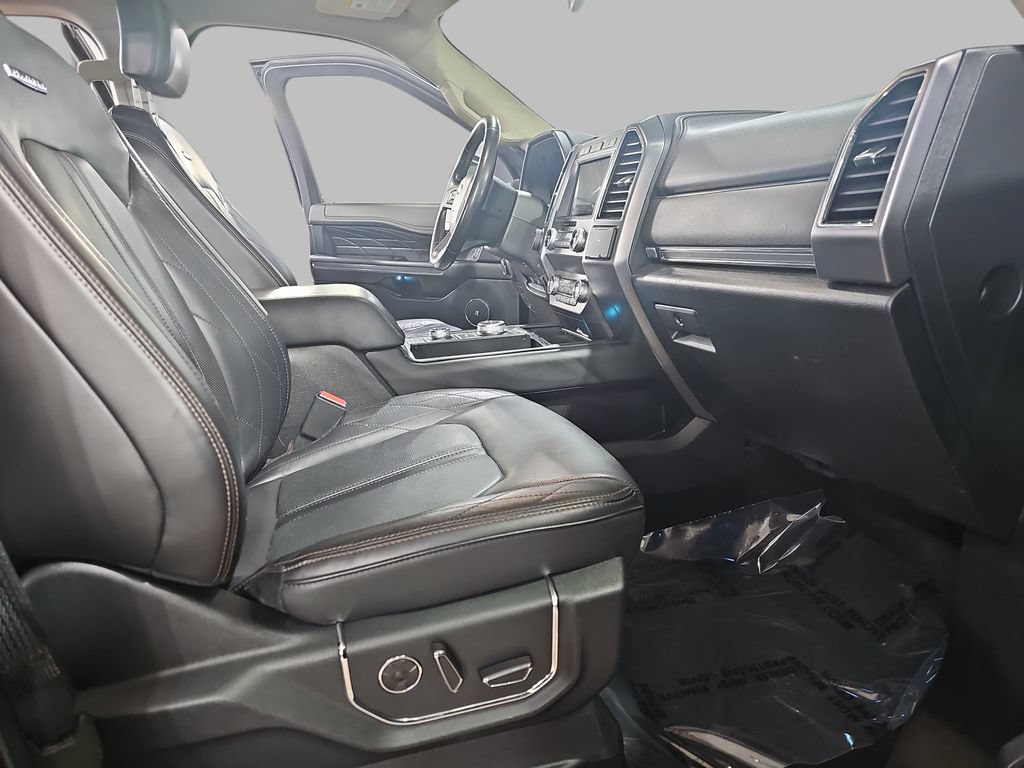 Used 2019 Ford Expedition Platinum AWD/4WD image 13