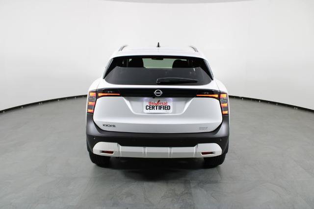 Certified 2026 Nissan Kicks SV FWD image 11
