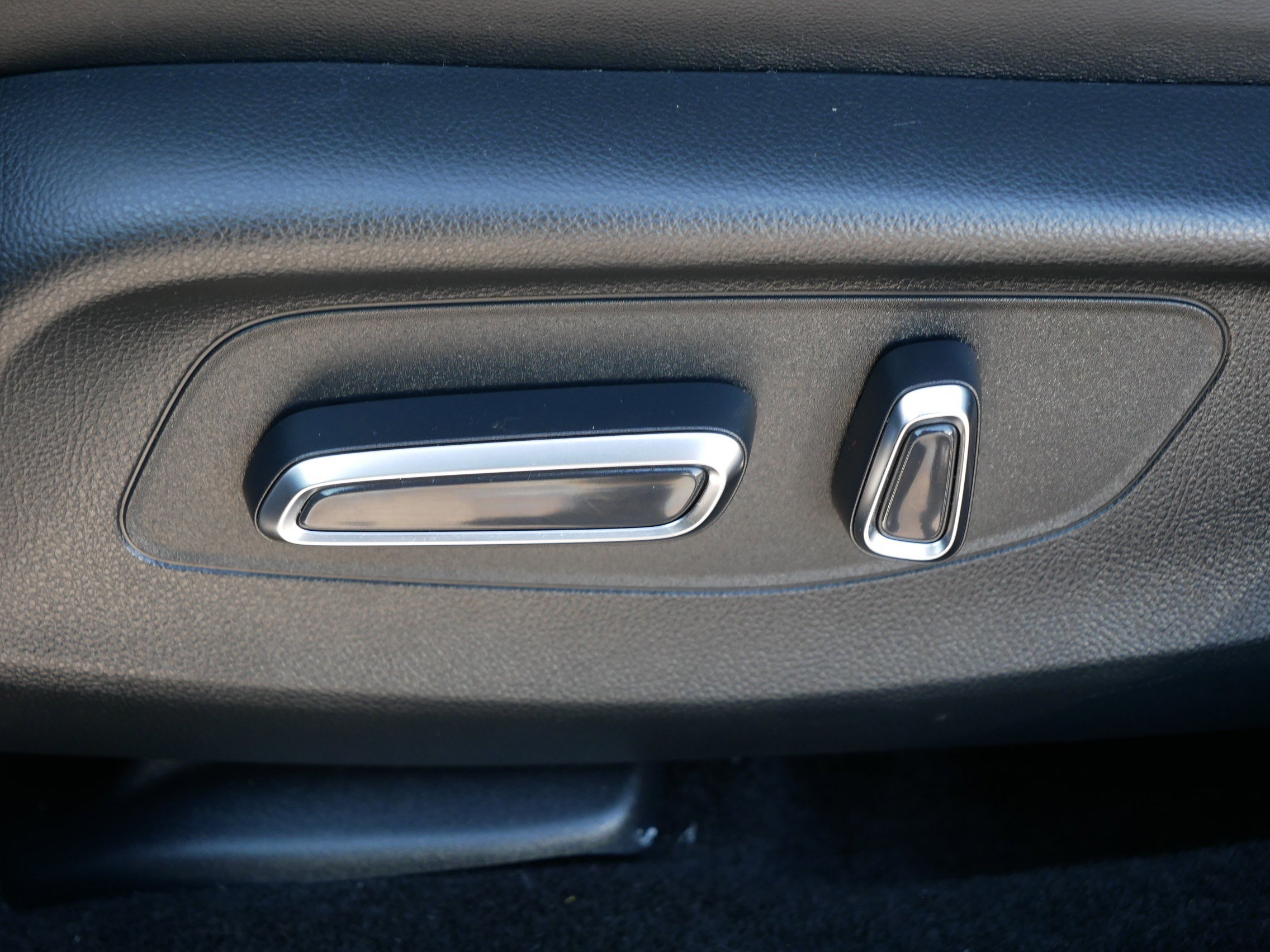 Certified 2025 Acura ADX A-Spec image 20