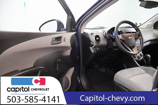 Used 2015 Chevrolet Sonic LS FWD image 10