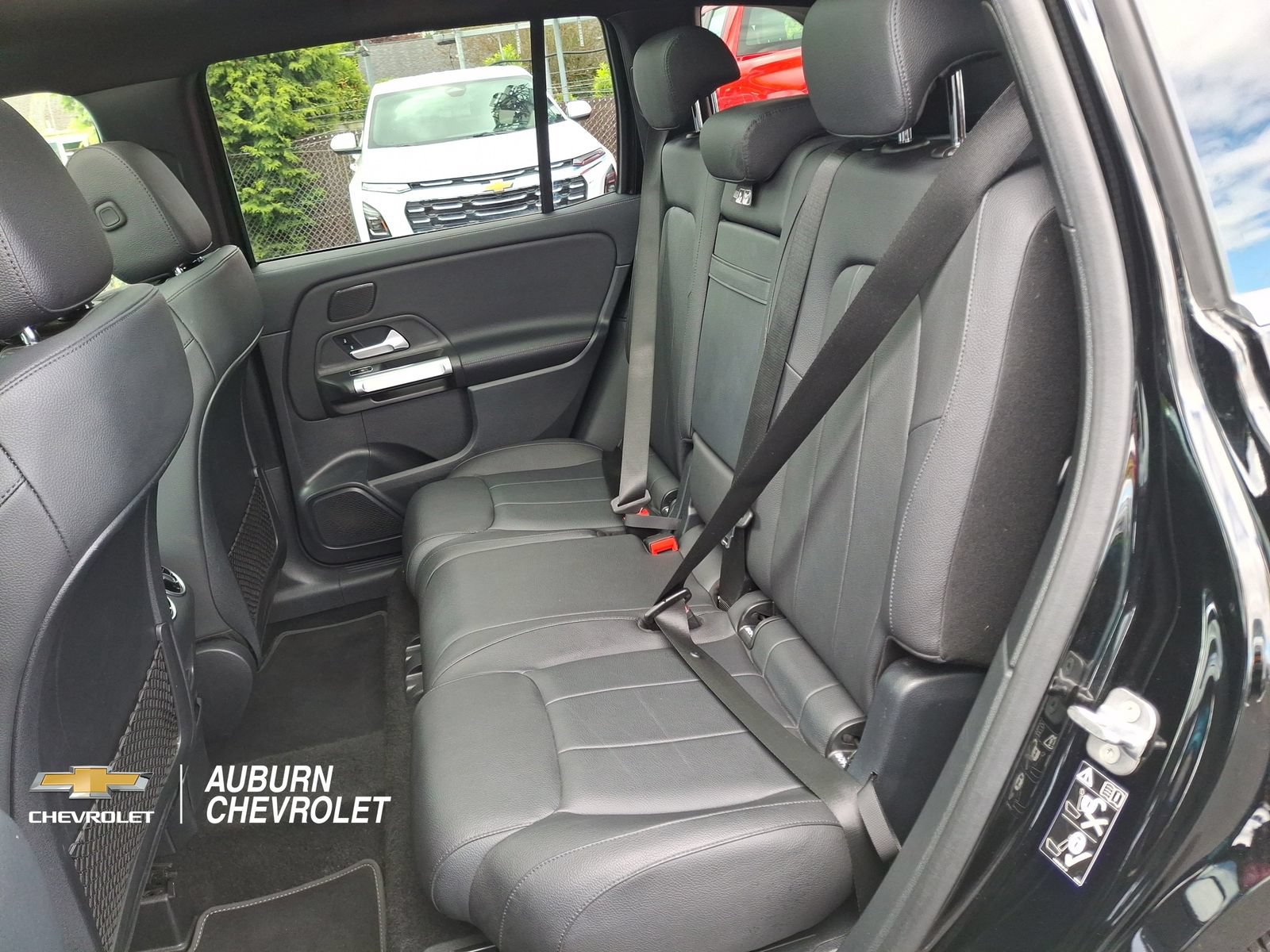 Used 2024 Mercedes-Benz GLB 250 image 19