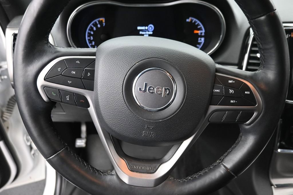 Used 2019 Jeep Grand Cherokee Altitude AWD/4WD image 15