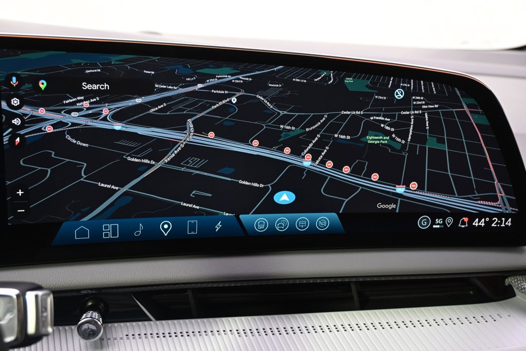 New 2026 Cadillac Optiq Sport 2 image 28