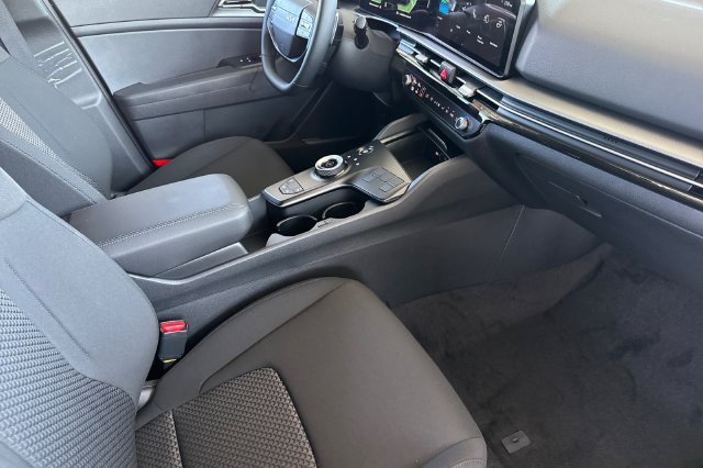New 2027 Kia Sportage LX FWD image 19