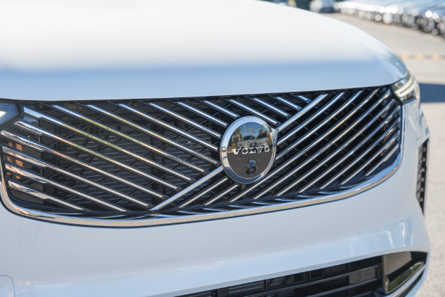 New 2027 Volvo XC90 B6 Plus AWD/4WD image 11