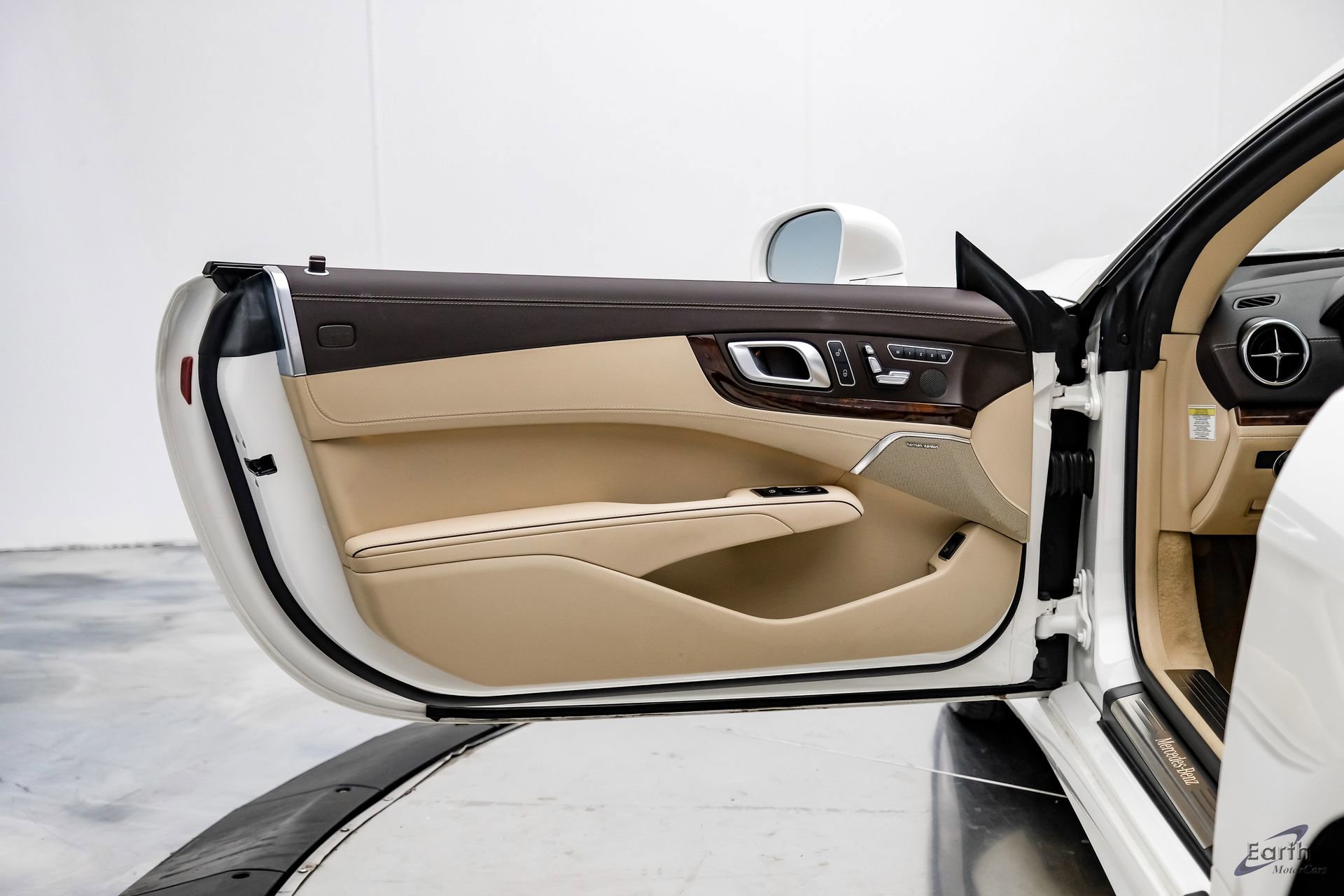 Used 2014 Mercedes-Benz SL 550 SL550 Roadster image 92