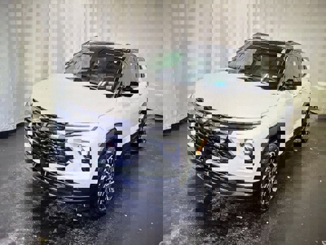 Used 2024 Chevrolet TrailBlazer RS w/ Convenience Package image 2