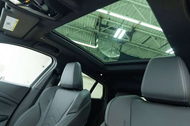 Certified 2025 BMW X2 xDrive28i w/ Technology Package image 19