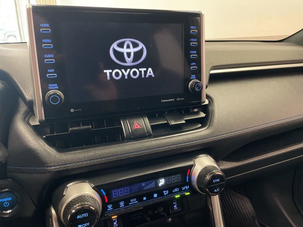 Used 2022 Toyota RAV4 SE w/ Convenience Package image 25