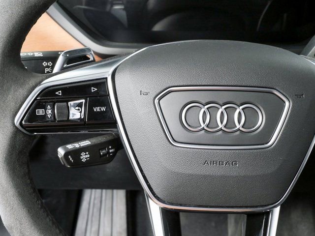 Used 2023 Audi e-tron GT Prestige w/ Prestige Package image 10