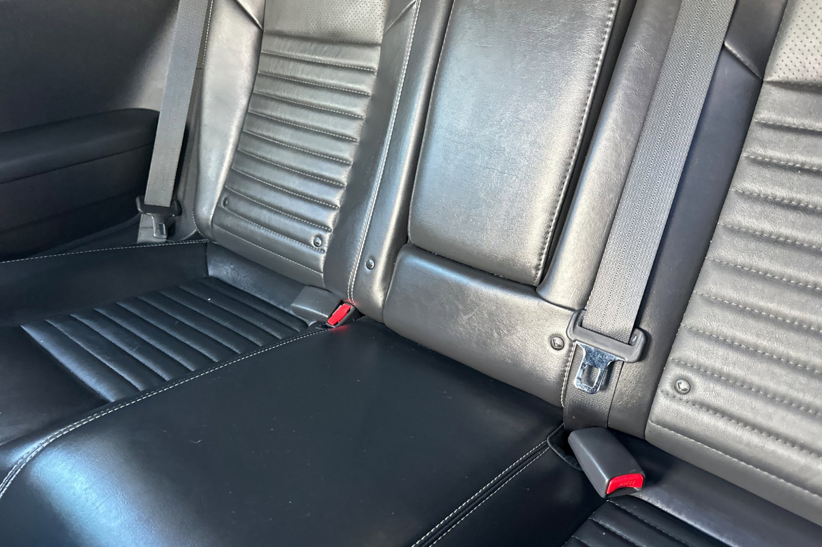 Used 2012 Dodge Challenger R/T image 14