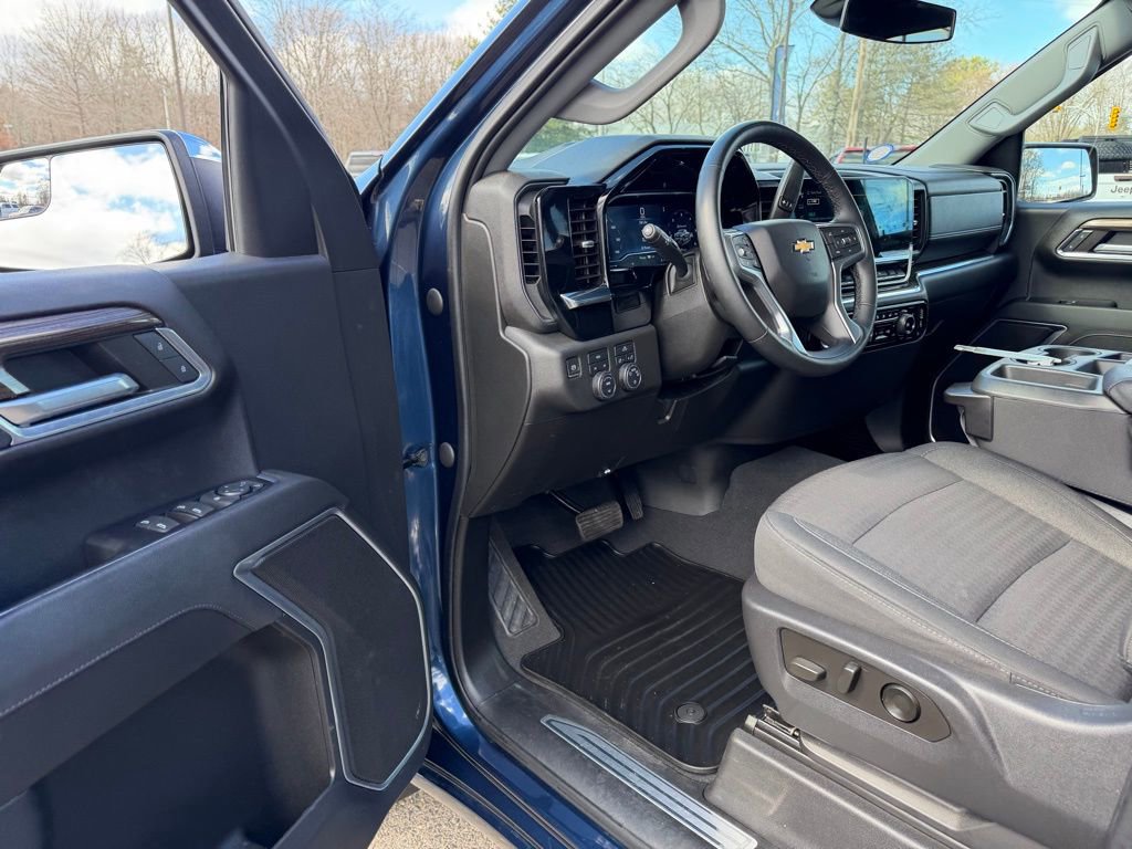 Certified 2023 Chevrolet Silverado 1500 LT image 20