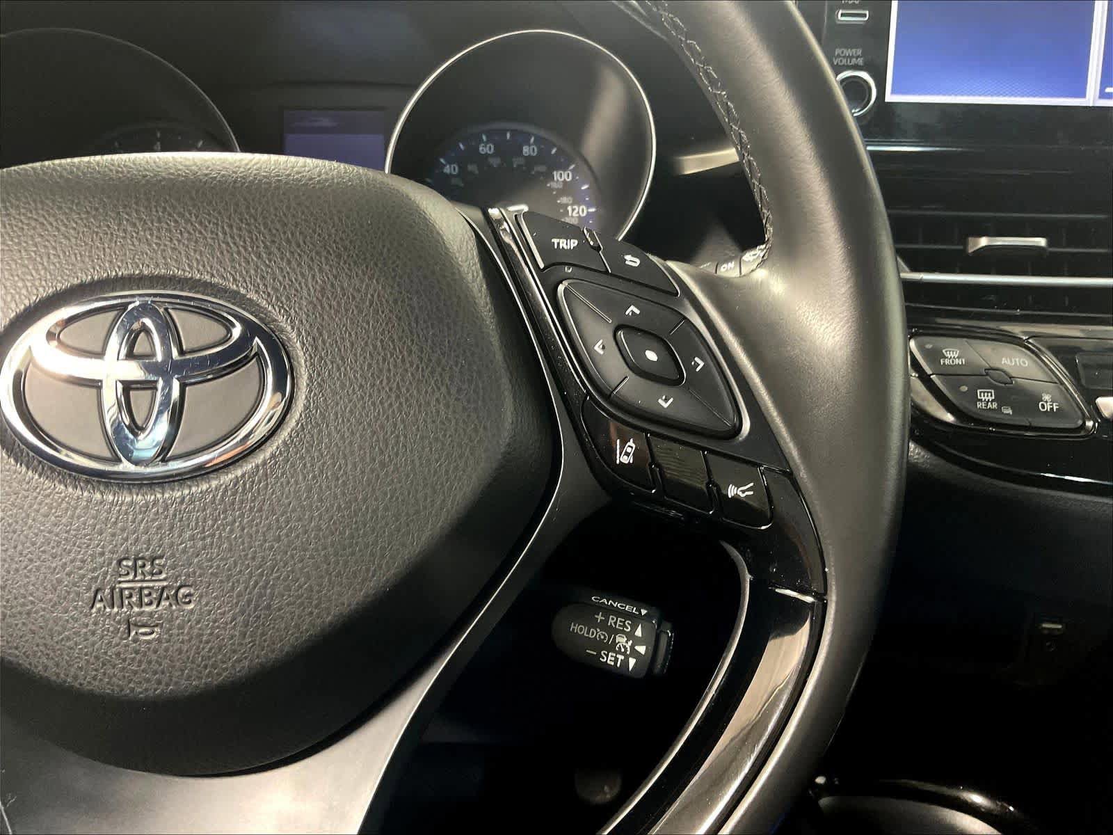 Used 2019 Toyota C-HR XLE image 23