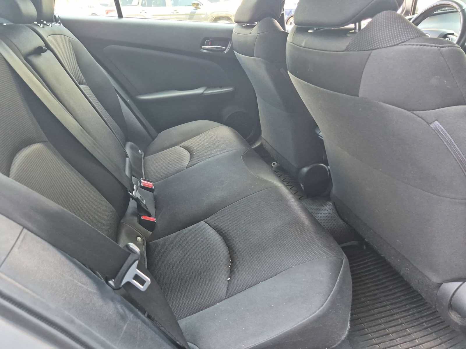 Used 2022 Toyota Prius L Eco FWD image 19