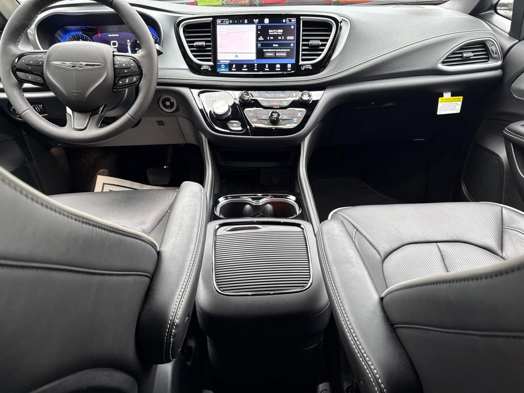 New 2026 Chrysler Pacifica Limited w/ S Appearance Package AWD/4WD image 18