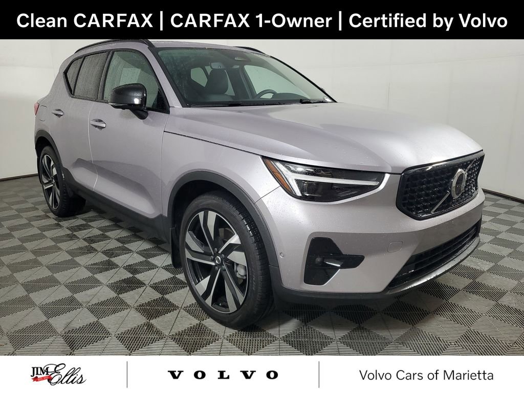 Used 2026 Volvo XC40 B5 Ultra w/ Protection Package Premier image 1