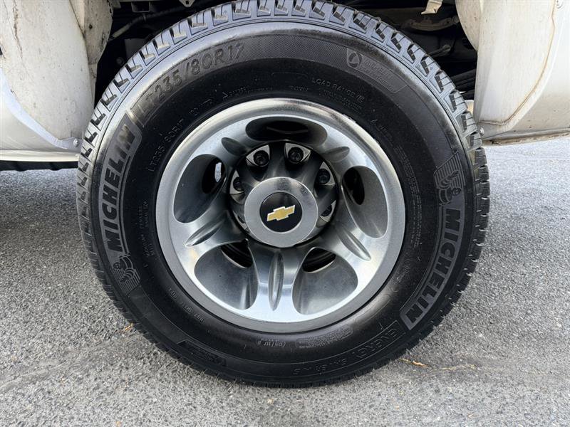 Used 2016 Chevrolet Silverado 3500 LTZ AWD/4WD image 9