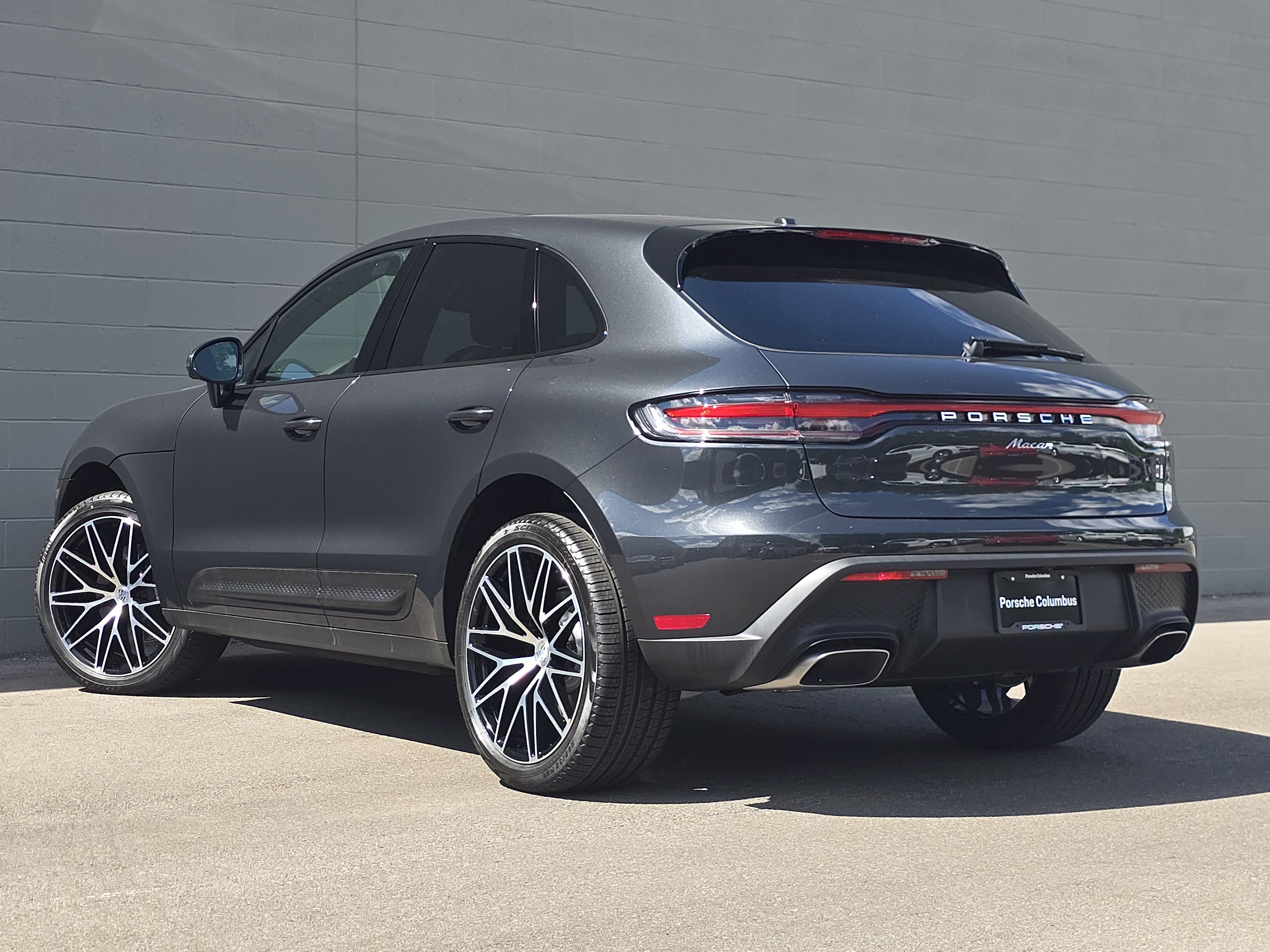 New 2026 Porsche Macan AWD/4WD image 3