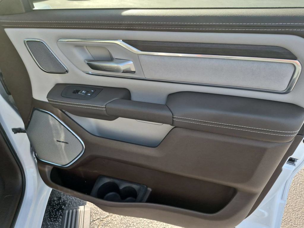 New 2027 RAM 1500 Laramie w/ Laramie Preferred Package AWD/4WD image 32