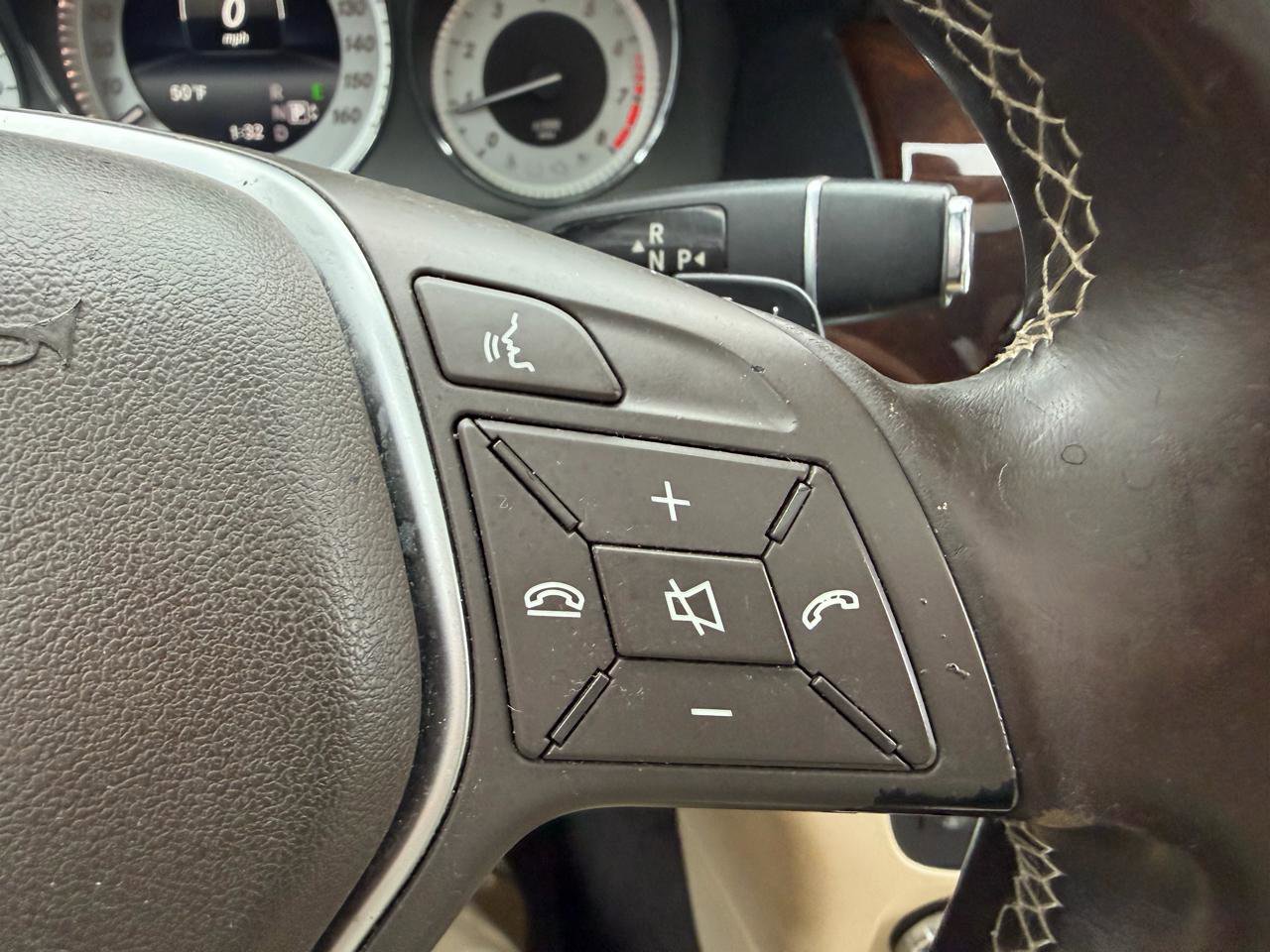 Used 2015 Mercedes-Benz GLK 350 4MATIC image 26