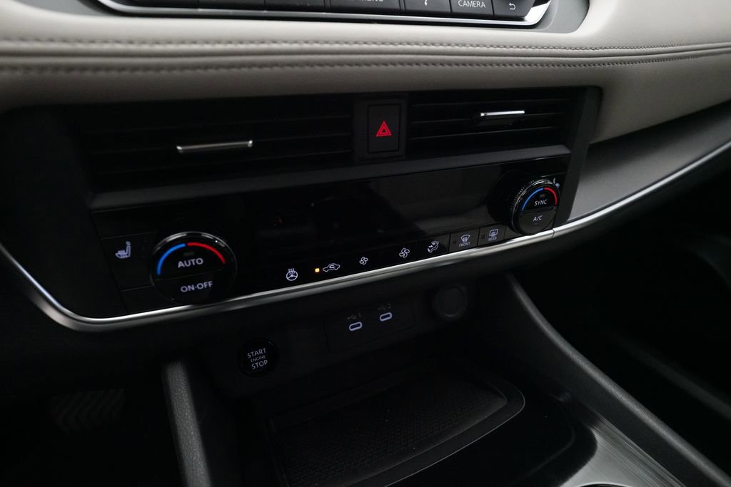 Certified 2025 Nissan Rogue SV w/ SV Premium Package image 21