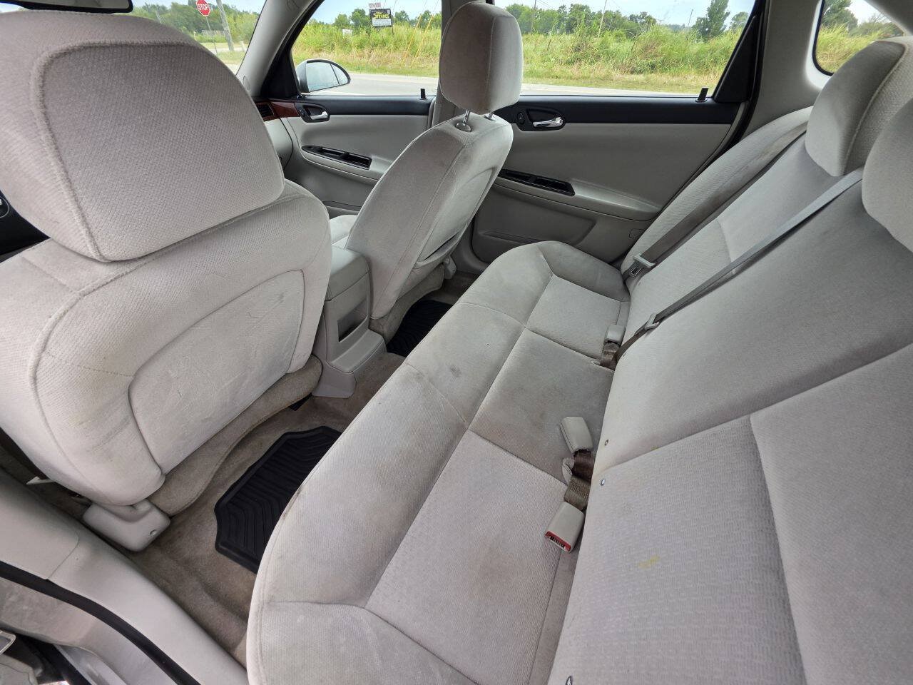 Used 2007 Chevrolet Impala LT FWD image 6