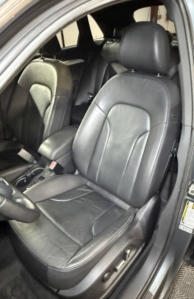 Used 2016 Audi Q3 2.0T Premium Plus w/ Technology Package AWD/4WD image 9
