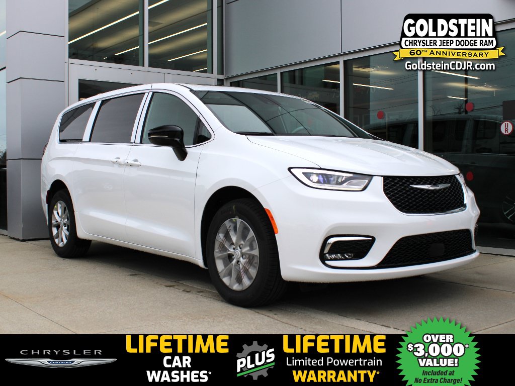 New 2026 Chrysler Pacifica Select AWD/4WD image 1