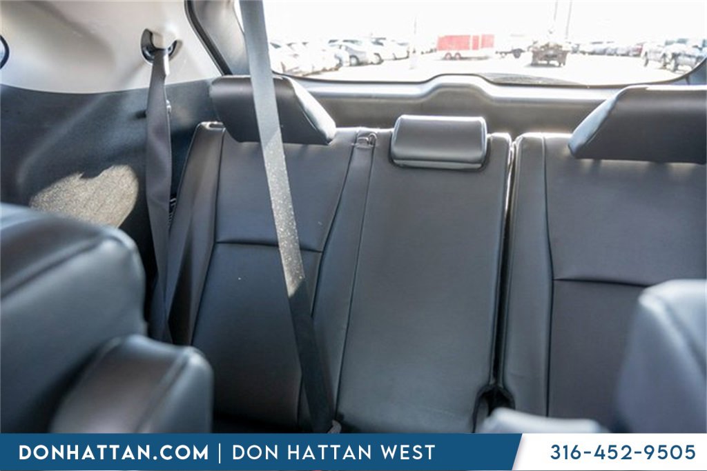 Used 2024 Toyota Highlander XLE image 25