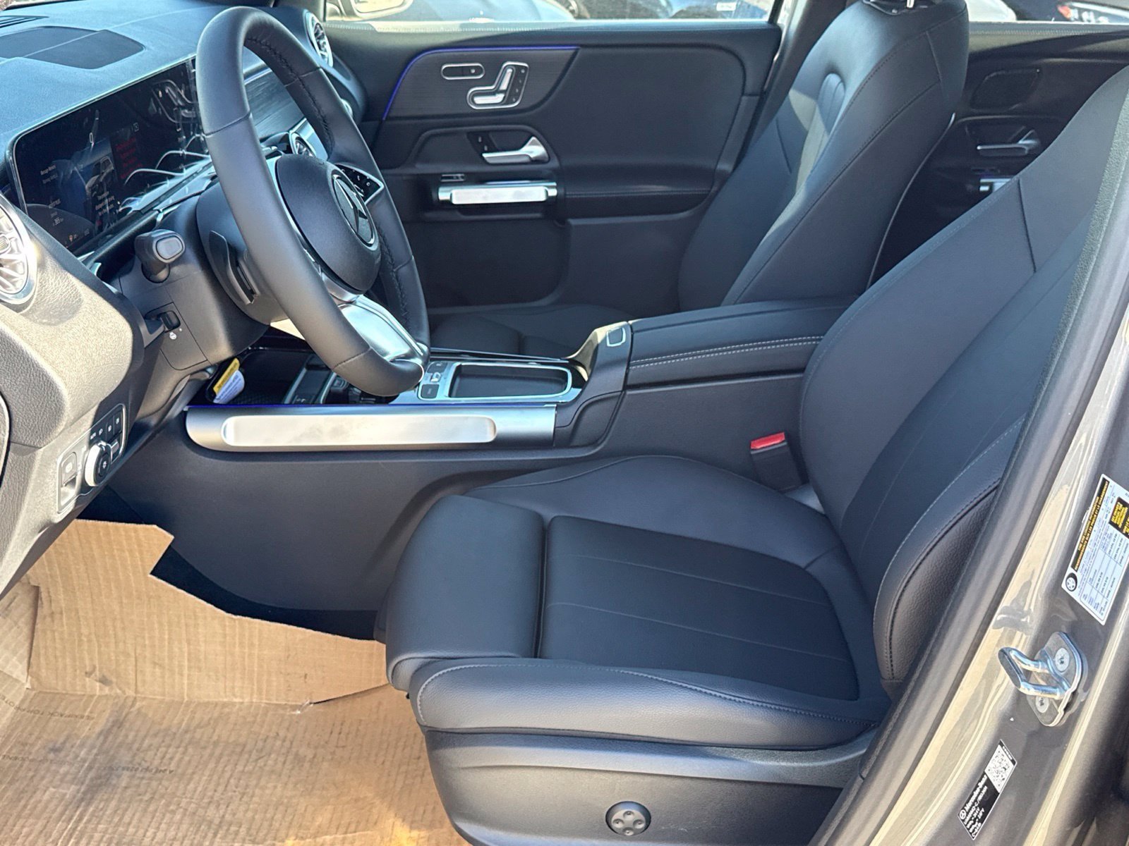 New 2026 Mercedes-Benz GLB 250 4MATIC image 16