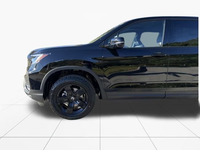 New 2026 Honda Ridgeline Black Edition image 11