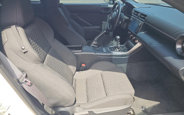 Used 2023 Toyota GR86 RWD image 7