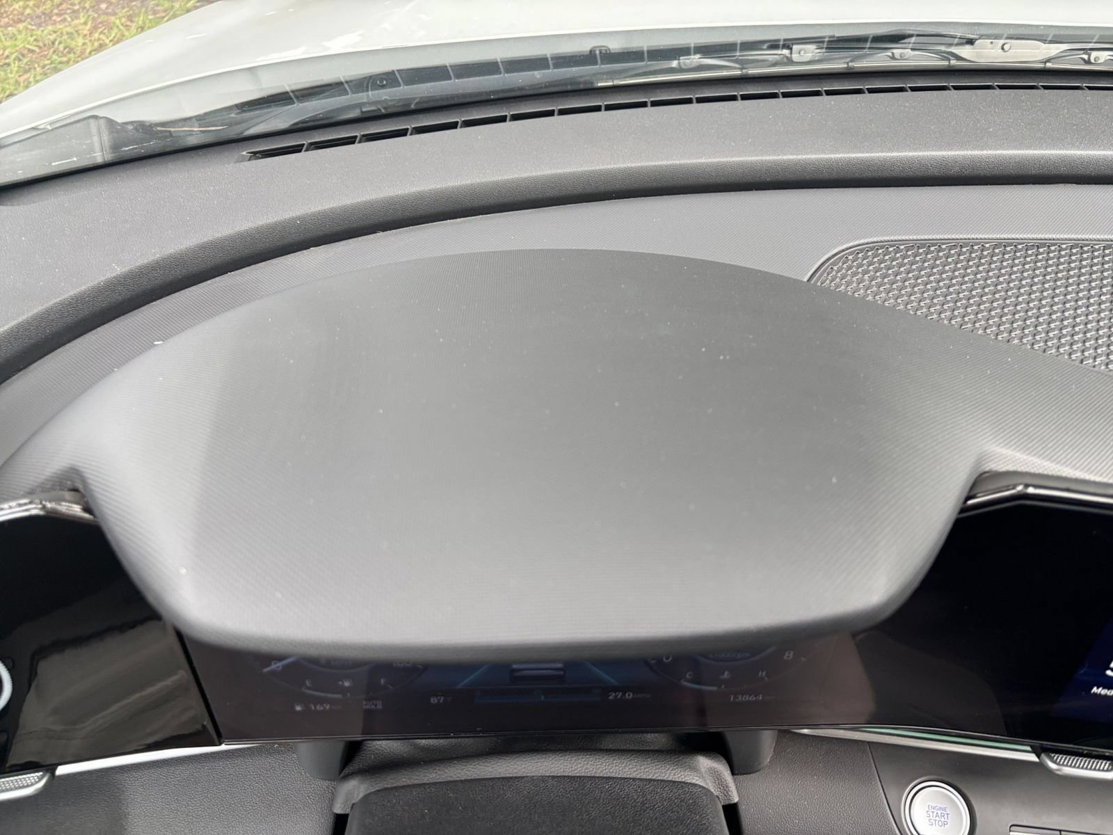 Used 2025 Hyundai Elantra SEL FWD image 37