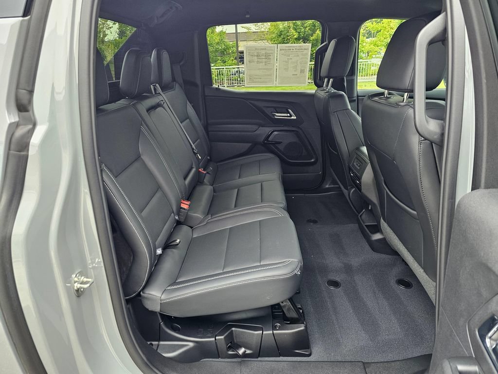 Used 2026 Chevrolet Silverado EV LT AWD/4WD image 12