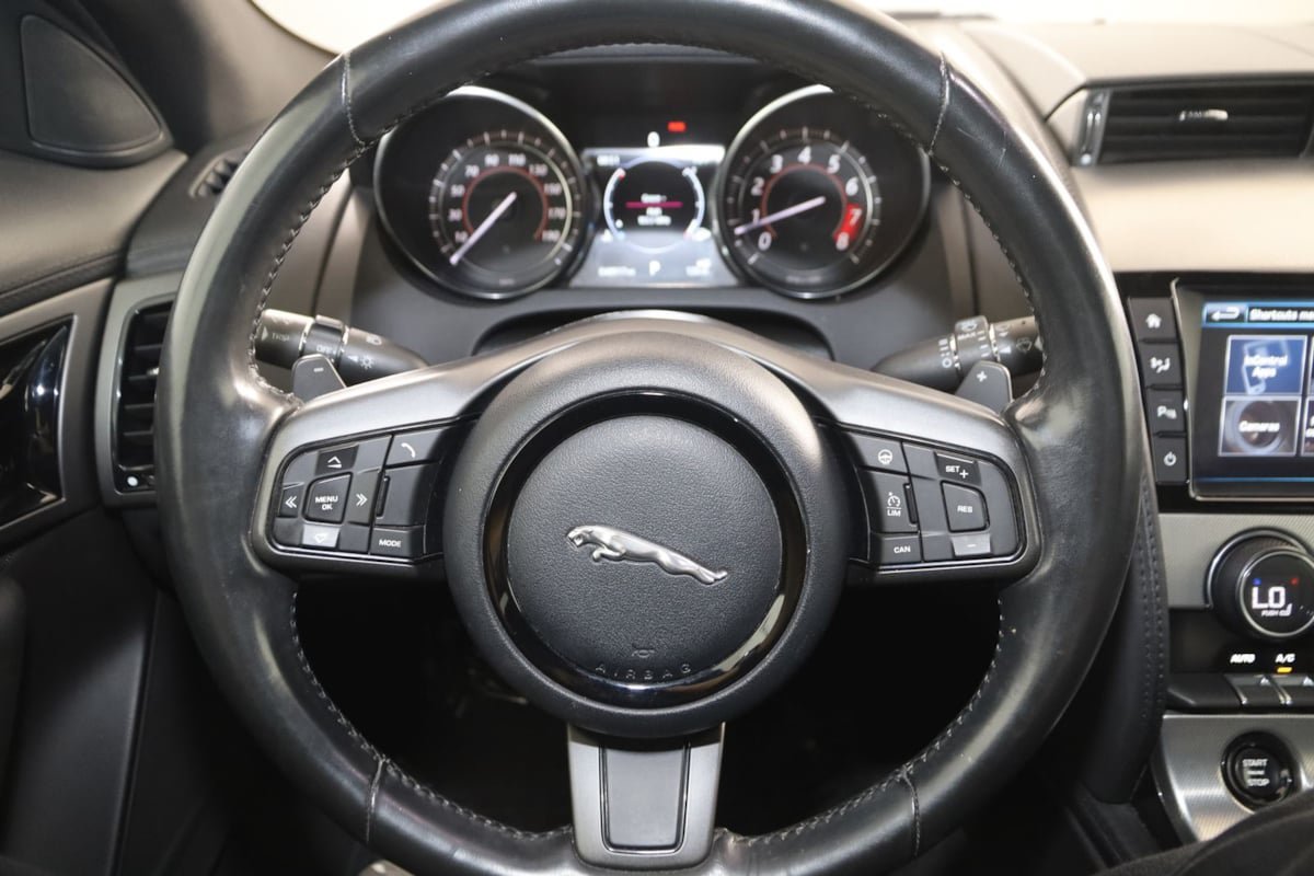 Used 2017 Jaguar F-TYPE Convertible RWD image 42