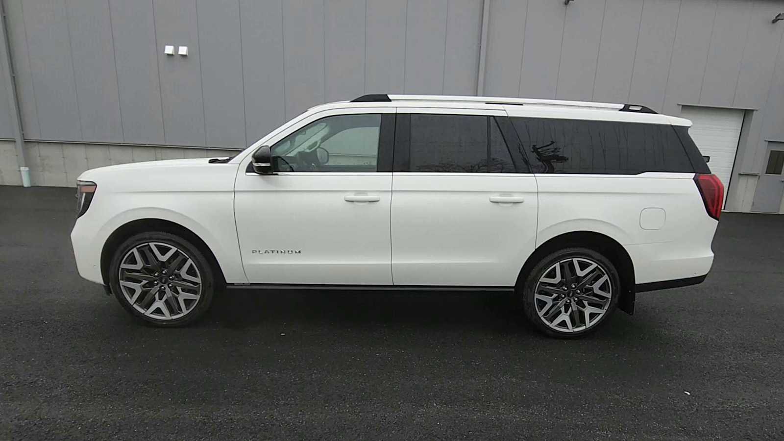 New 2025 Ford Expedition Max Platinum w/ Platinum Ultimate Package image 5