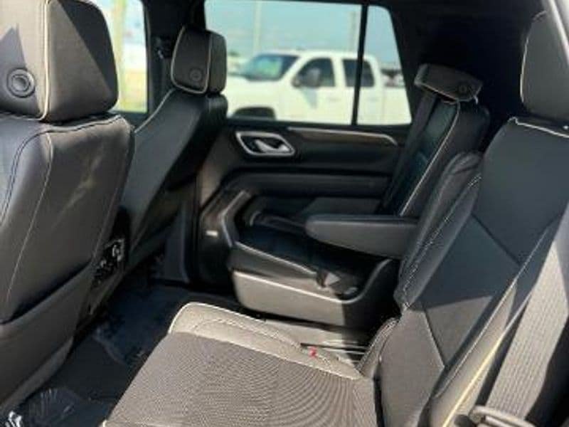 Used 2022 Chevrolet Tahoe Premier AWD/4WD image 39