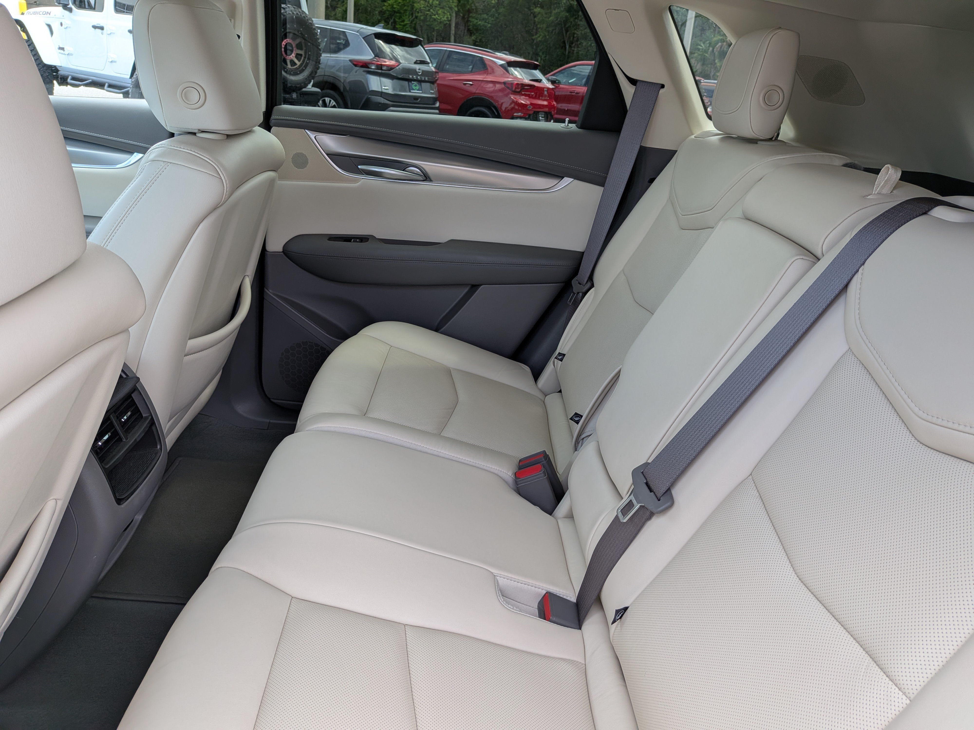 Certified 2019 Cadillac XT5 Luxury FWD image 16