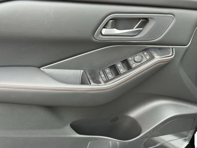 New 2026 Nissan Rogue SV AWD/4WD image 21