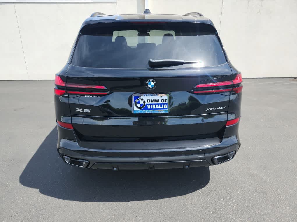 New 2026 BMW X5 xDrive40i w/ M Sport Package AWD/4WD image 6