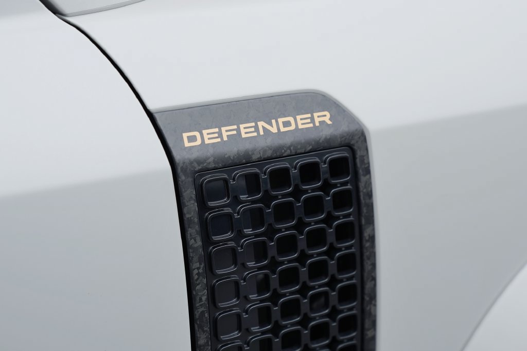 Used 2026 Land Rover Defender 110 OCTA AWD/4WD image 8