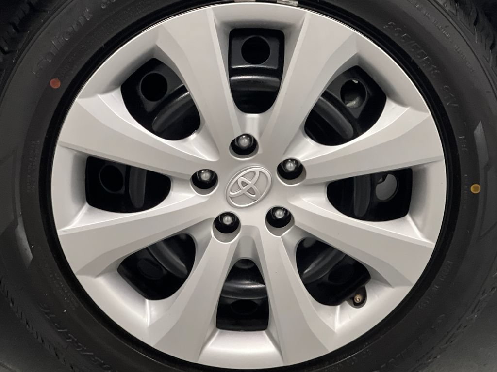 Used 2024 Toyota Corolla LE FWD image 59