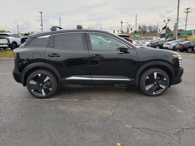 New 2026 Nissan Kicks SR w/ SR Premium Package AWD/4WD image 8