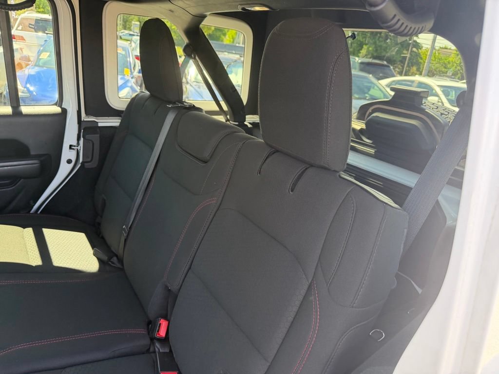 Used 2021 Jeep Wrangler Unlimited Rubicon AWD/4WD image 6