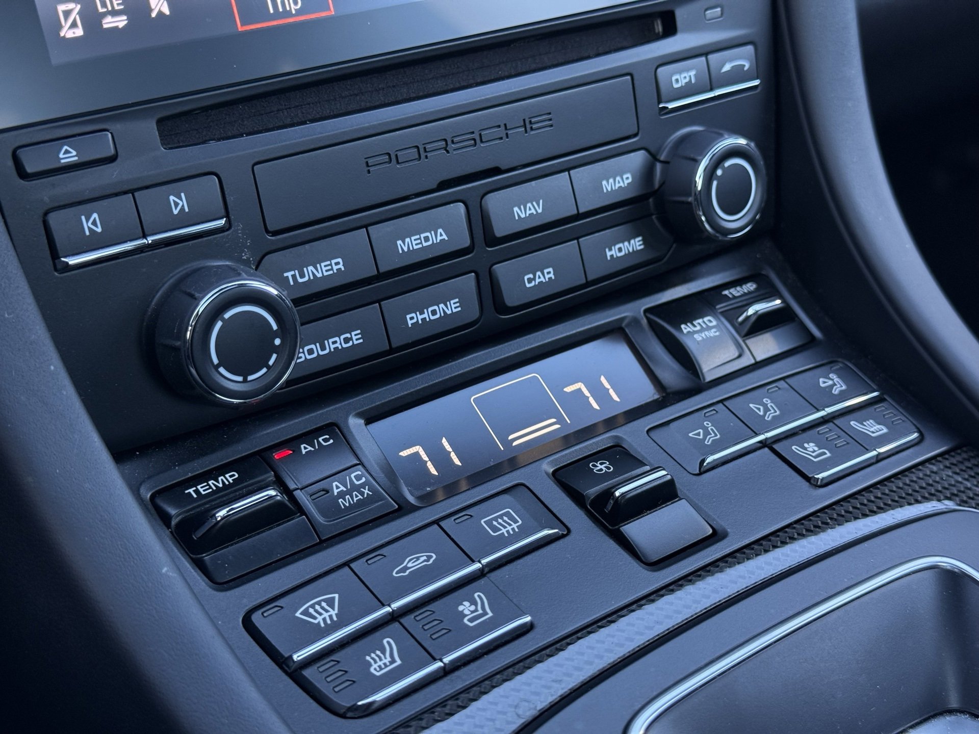 Certified 2019 Porsche 911 Turbo S image 22