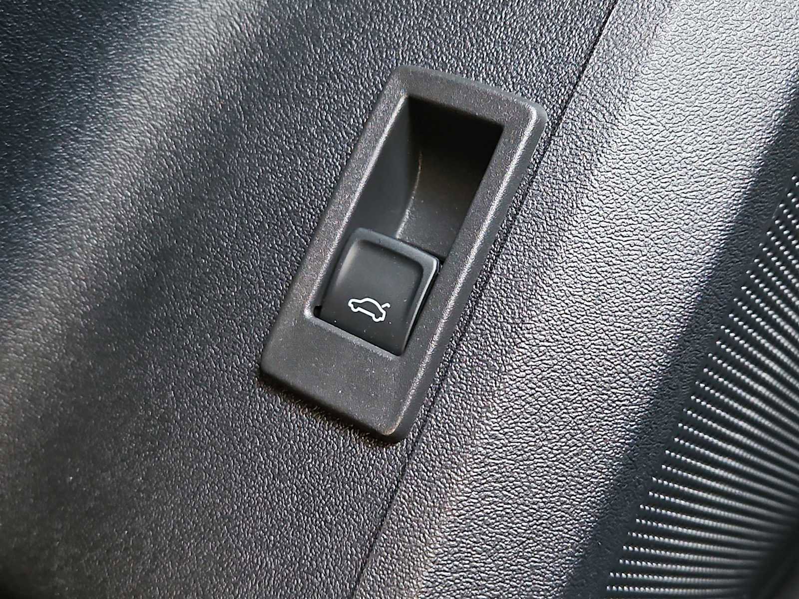 New 2025 Audi SQ5 Premium Plus image 16