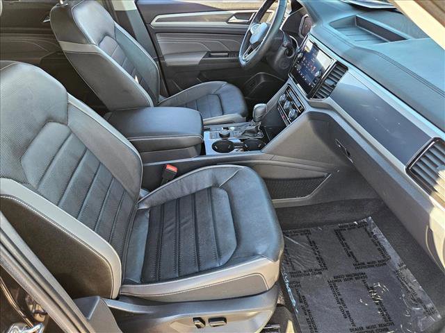 Used 2023 Volkswagen Atlas SEL Premium image 19