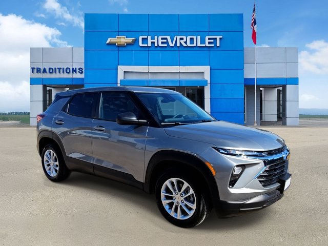New 2026 Chevrolet TrailBlazer LS w/ LS Convenience Package FWD image 2